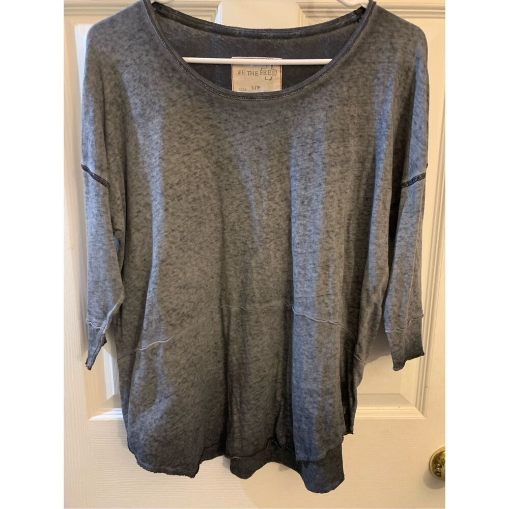 FREE PEOPLE “WE THE FREE” VINTAGE TOP GRAY RAW HEM AND CUFFS TOP SZ S